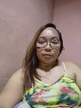 Snapshot of asianwet4u chatting on 06.24.26 asianwet4u online show from 06.24.26