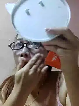 Snapshot of asianwet4u chatting on 07.17.26 asianwet4u online show from 07.17.26
