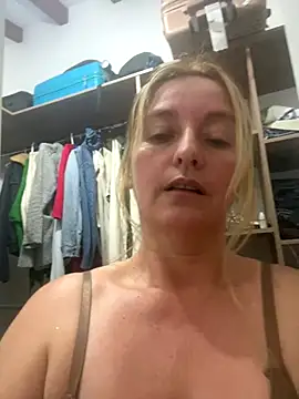 moniquerainx online show from 12.21.25