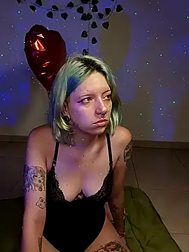 Rabit Snake online show from 02.19.25