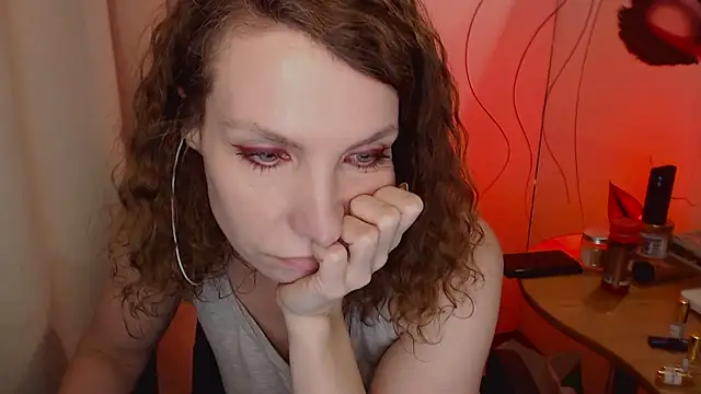 Snapshot of JohansonKatie chatting on 01.20.25 JohansonKatie online show from 01.20.25