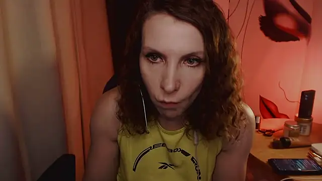 Snapshot of JohansonKatie chatting on 01.22.25 JohansonKatie online show from 01.22.25