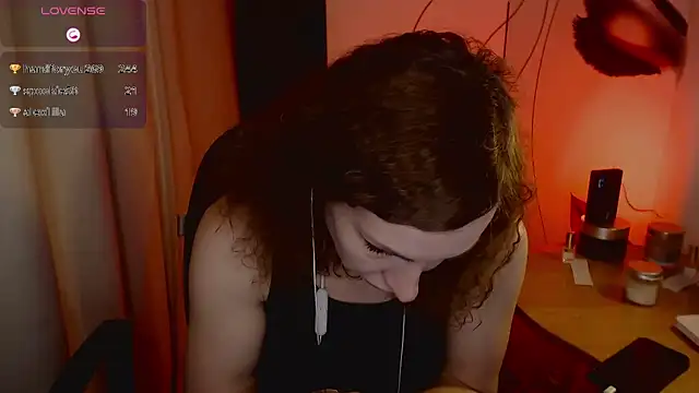 Snapshot of JohansonKatie chatting on 02.09.25 JohansonKatie online show from 02.09.25