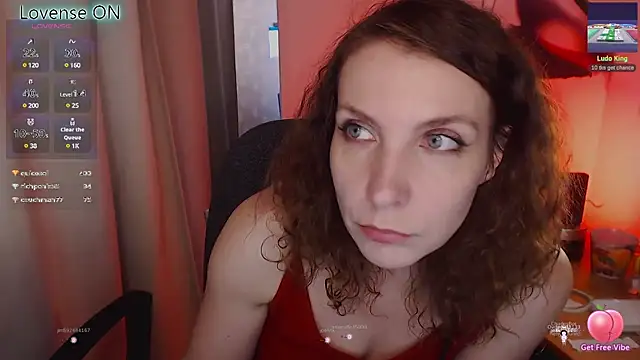 Snapshot of JohansonKatie chatting on 03.09.25 JohansonKatie online show from 03.09.25