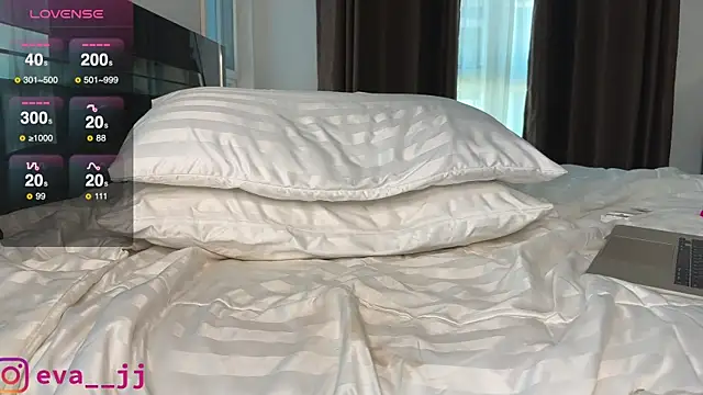 Eva JJ online show from 02.19.25