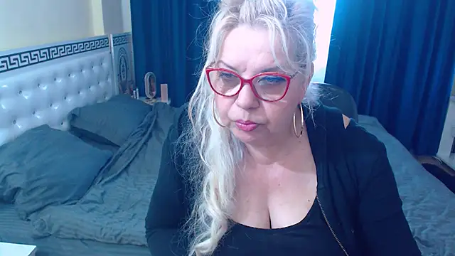 SonyaHotMilf online show from 04.24.26