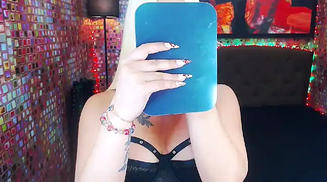 KylieMaxwellCaulfield TS online show from 02.09.25