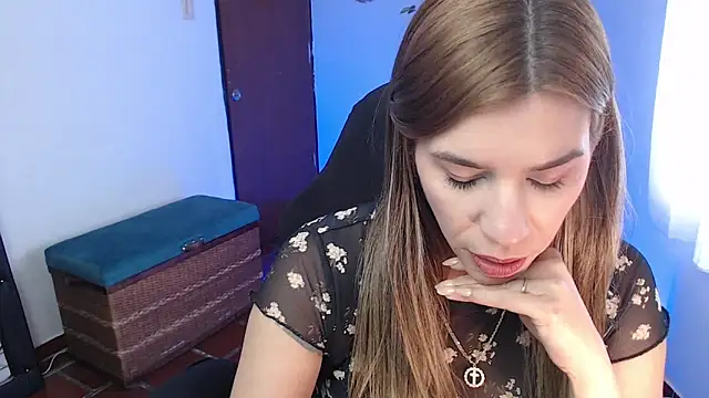 ms sofia x online show from 04.28.26