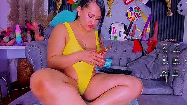 Snapshot of dailly_hot chatting on 06.18.26 dailly hot online show from 06.18.26