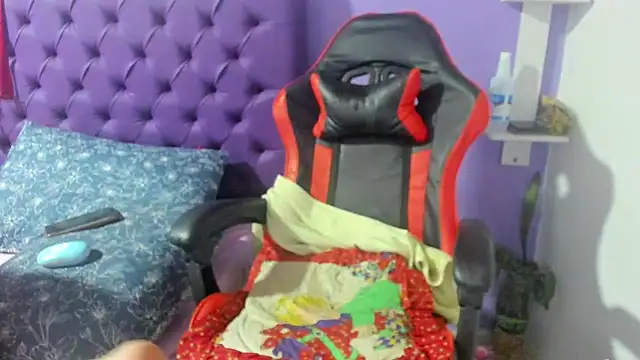 Margoth clain online show from 09.11.25