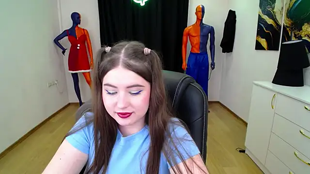 NicoleFoxery online show from 01.30.25