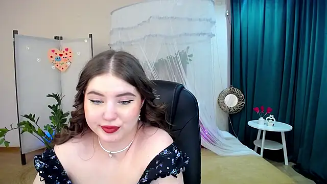 NicoleFoxery online show from 02.21.25