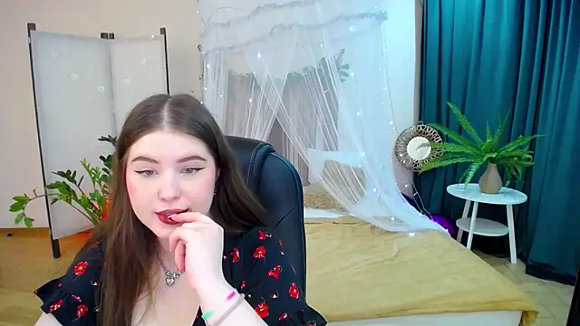 NicoleFoxery online show from 03.08.25