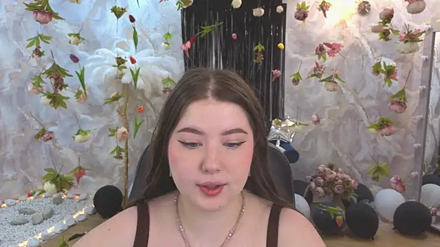 NicoleFoxery online show from 07.22.26
