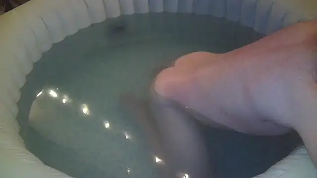 Snapshot of theSecretBallerino chatting on 11.04.25 theSecretBallerino online show from 11.04.25