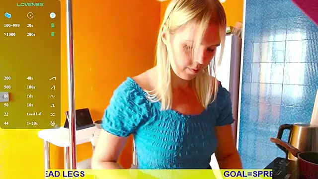 Snapshot of Ultra_Meow chatting on 07.08.26 Ultra Meow online show from 07.08.26