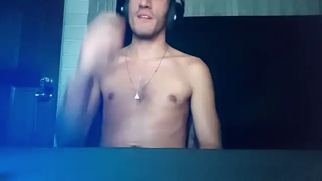 Snapshot of TommyMomentum chatting on 02.12.26 TommyMomentum online show from 02.12.26