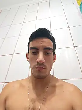 Snapshot of TommyMomentum chatting on 02.13.26 TommyMomentum online show from 02.13.26