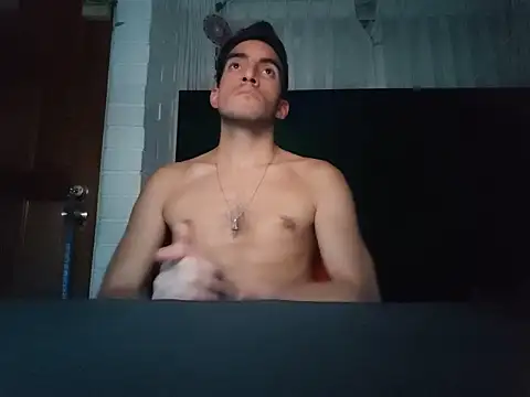 Snapshot of TommyMomentum chatting on 03.16.26 TommyMomentum online show from 03.16.26