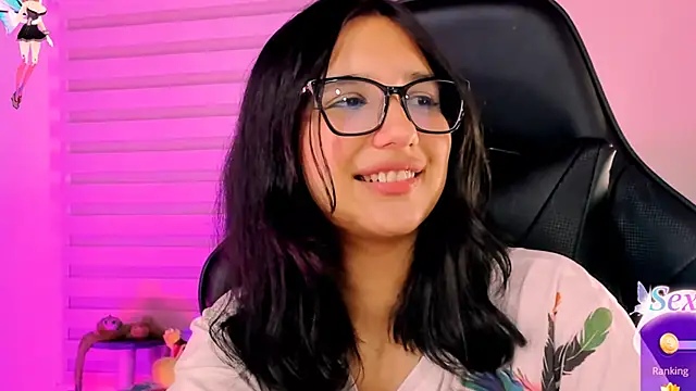 Luniverse online show from 01.23.25