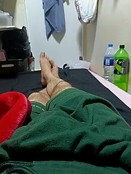 Snapshot of Fghjxdgbbcd chatting on 12.19.25 Fghjxdgbbcd online show from 12.19.25