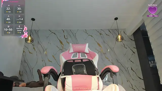 Snapshot of angelinafit chatting on 02.12.25 angelinafit online show from 02.12.25