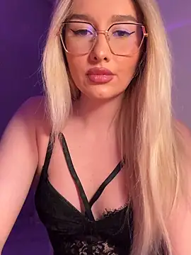mollyxxx online show from 04.28.26