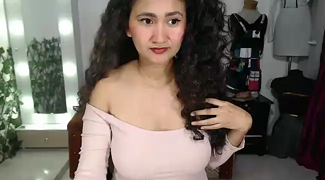 Snapshot of Petite_schoolgirlx chatting on 03.18.25 Petite schoolgirlx online show from 03.18.25