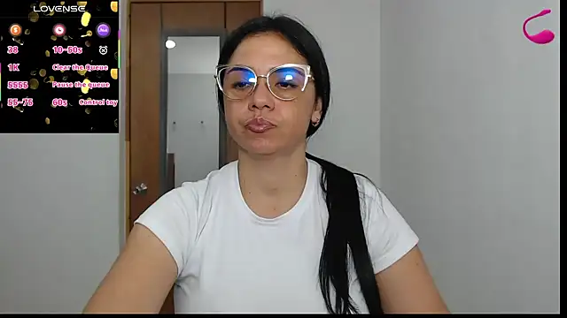 Snapshot of selena_ferri chatting on 02.05.26 selena ferri online show from 02.05.26