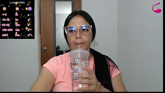 Snapshot of selena_ferri chatting on 02.14.26 selena ferri online show from 02.14.26