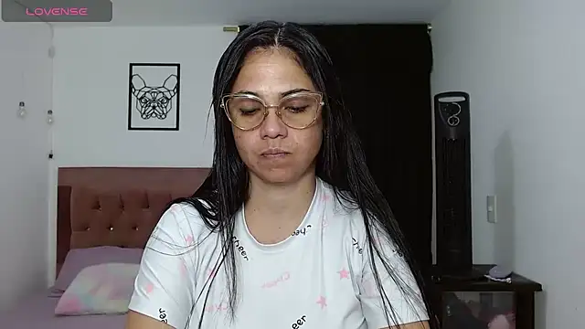 selena ferri online show from 04.25.26