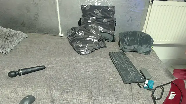 Snapshot of Titanilla39 chatting on 01.12.25 Titanilla39 online show from 01.12.25