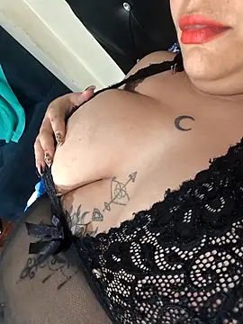 Snapshot of NIKOLE1301 chatting on 03.11.26 NIKOLE1301 online show from 03.11.26