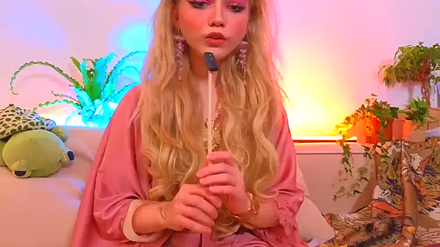 Nymph Eva online show from 11.15.25