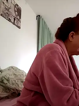Hottie-Mom online show from 05.12.26