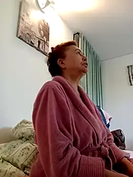 Hottie-Mom online show from 05.14.26