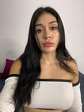 LaanaCooper online show from 02.11.25