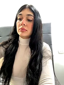 LaanaCooper online show from 09.18.25