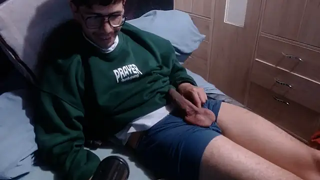 Snapshot of dannnyhot24 chatting on 01.05.25 dannnyhot24 online show from 01.05.25