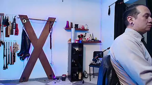 boy n girl online show from 01.15.25