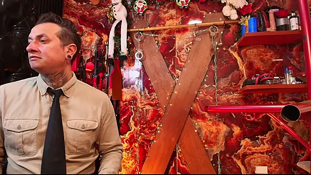 Snapshot of boy_n_girl chatting on 12.18.25 boy n girl online show from 12.18.25