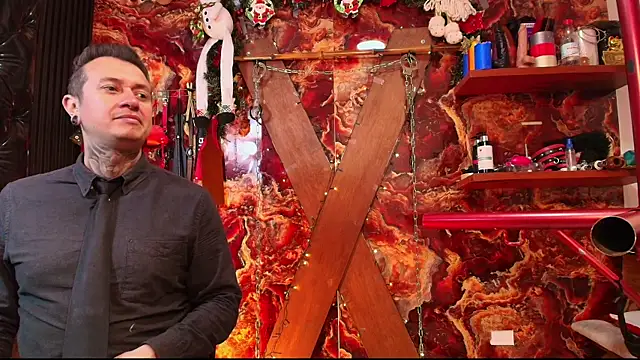 Snapshot of boy_n_girl chatting on 12.20.25 boy n girl online show from 12.20.25