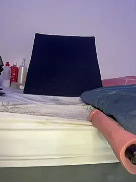 Snapshot of Violeta_Goddess chatting on 02.04.26 Violeta Goddess online show from 02.04.26