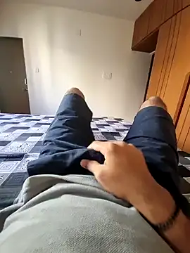 Snapshot of YourPersonall chatting on 12.10.24 YourPersonall online show from 12.10.24