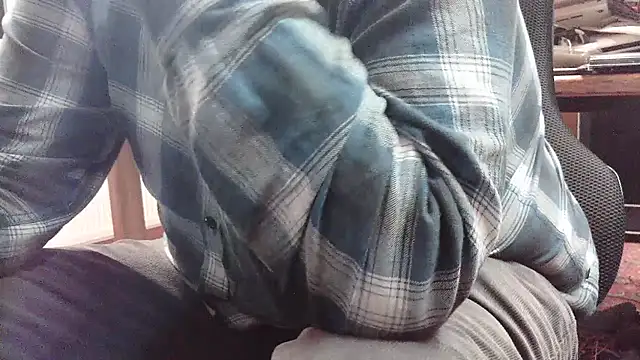 Snapshot of HaraldGermany chatting on 11.24.25 HaraldGermany online show from 11.24.25