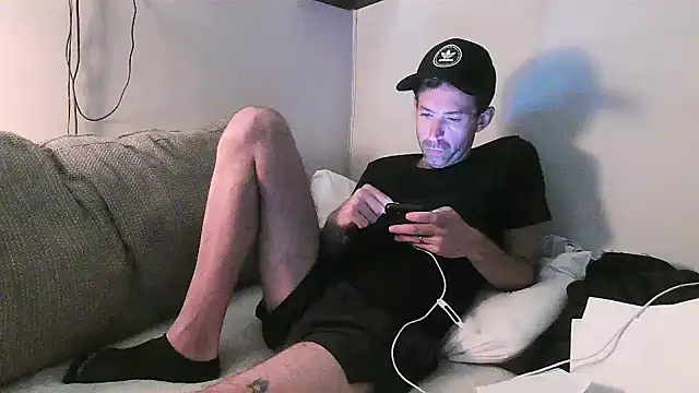 Snapshot of smokenstrokex chatting on 09.26.25 smokenstrokex online show from 09.26.25