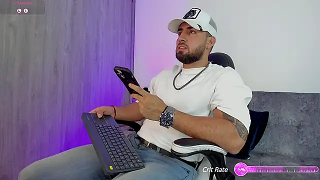 Snapshot of mr_david_cox chatting on 02.08.25 mr david cox online show from 02.08.25