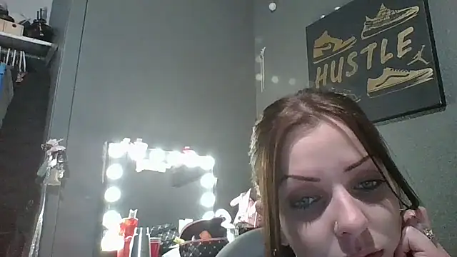 Justjennyy online show from 12.18.25