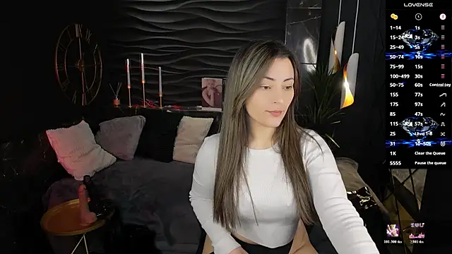 KylieMellow online show from 04.27.26
