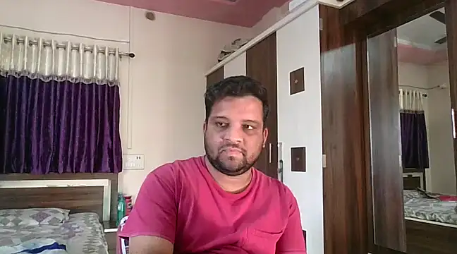 Snapshot of dhruv_love chatting on 02.05.25 dhruv love online show from 02.05.25